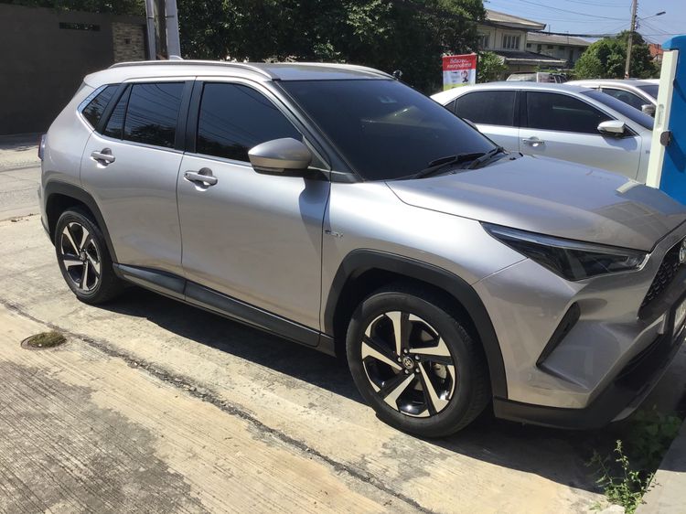 Toyota Yaris Cross 2023 1.5 HEV Premium Utility-car ไฮบริด เกียร์อัตโนมัติ บรอนซ์เงิน รูปที่ 2