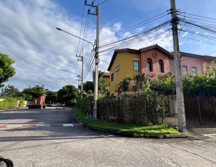 อื่นๆ 2015 มีบางส่วน ขายทาวน์โฮม 2 ชั้น ห้องมุม หน้าโครงการ เดอะพาลาเซโต้ วังน้อย รูปที่ 2