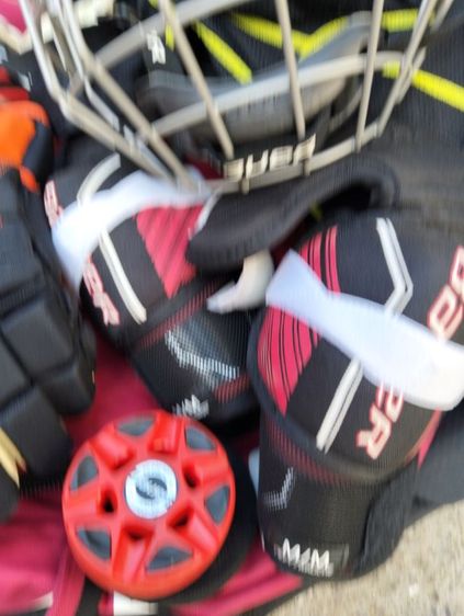 ชุดสำหรับเล่นฮ็อคกี้ รูปที่ 4