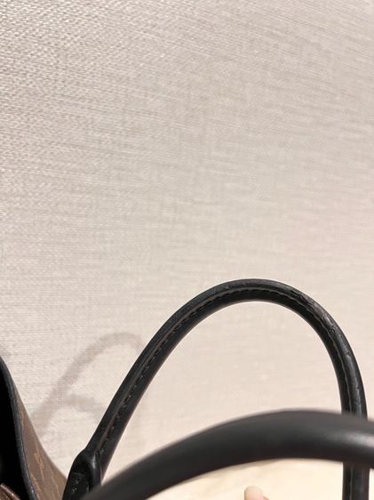 (ส่งต่อ) ของแท้  LV Flower Tote Monogram Brown พร้อมใบเสร็จและสายยาว สภาพสวยมาก รูปที่ 14