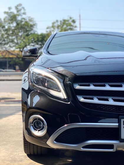 Mercedes-Benz GLA-Class 2017 GLA200 Utility-car เบนซิน ไม่ติดแก๊ส เกียร์อัตโนมัติ ดำ รูปที่ 3