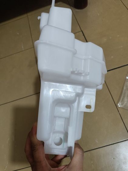 ถังพักน้ำฉีดกระจกมาสด้า2แท้ศูนย์พร้อมยางรอง รูปที่ 4