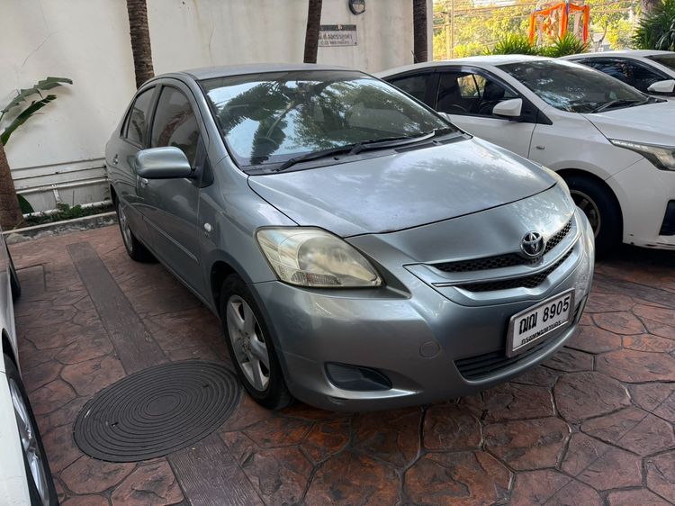 รถ Toyota Vios 1.5 E สี บรอนซ์เงิน