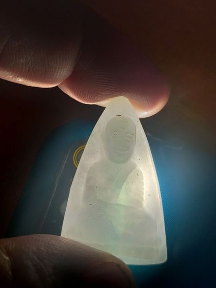 หลวงปู่ทวดหยกจีนแท้หยกขาวแซมเขียว วัดช้างให้มีโค้ดหลังองค์พระ รูปที่ 4