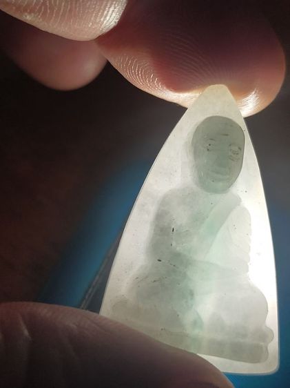 หลวงปู่ทวดหยกจีนแท้หยกขาวแซมเขียว วัดช้างให้มีโค้ดหลังองค์พระ รูปที่ 2