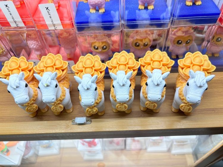 โมเดล ม้าแบกทอง  รูปที่ 2