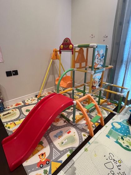 ชุดกิจกรรมปีนป่ายอันปังแมนพร้อมชิงช้าและสไลเดอร์ รูปที่ 2