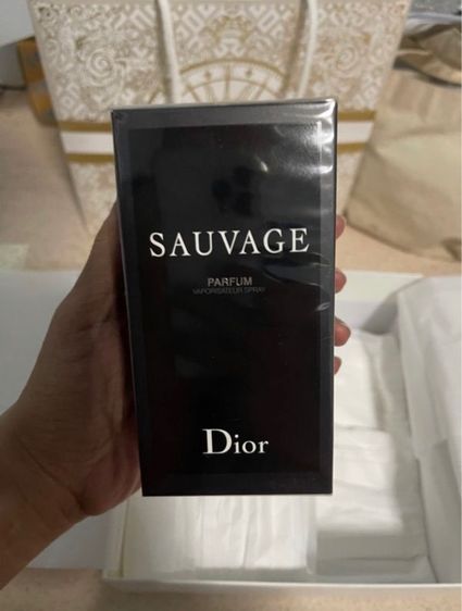 ไม่ระบุเพศ ขายน้ำหอม Dior Parfum 100ml ของแท้ ขายราคา 6500 บาท มือ1