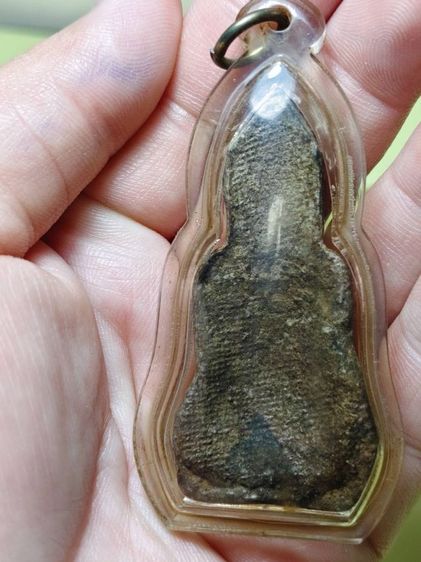 พระหูยานกรุลพบุรีเนื้อชิน รูปที่ 4