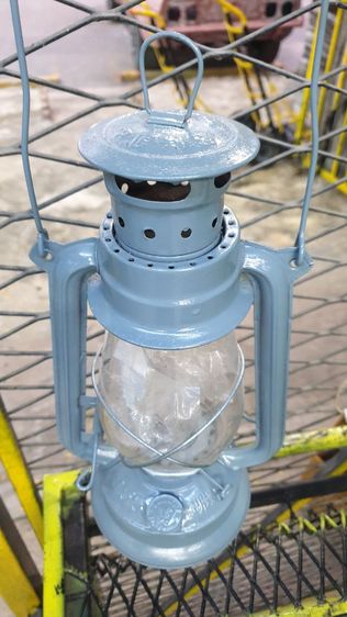 ตะเกียง วินเทจ และทีวีโบราณ รูปที่ 8