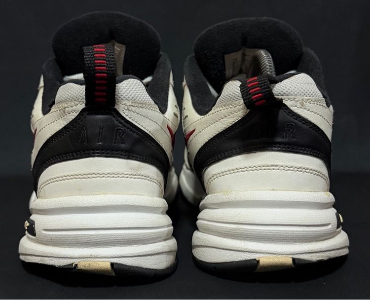 Nike air Monarch Size42 ส่งฟรี รูปที่ 4