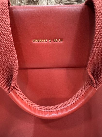 กระเป๋าหนังแท้ charles keith รูปที่ 9
