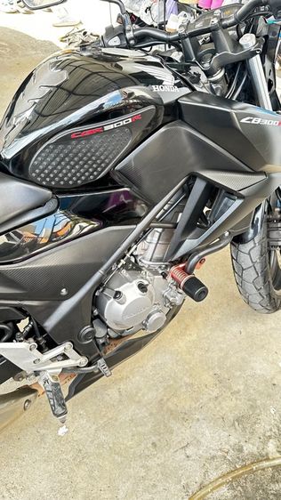 CB300F รูปที่ 6
