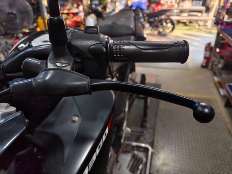 CB300F รูปที่ 9