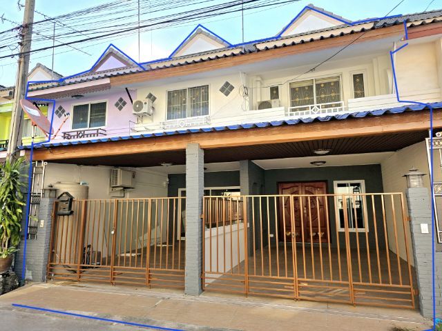 บ้านแฝดสองชั้น ทำเลดี