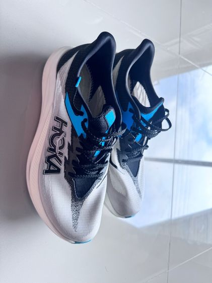 Hoka Rocket X3