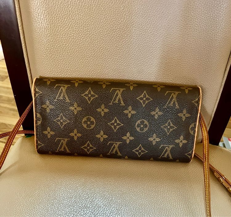 กระเป๋า