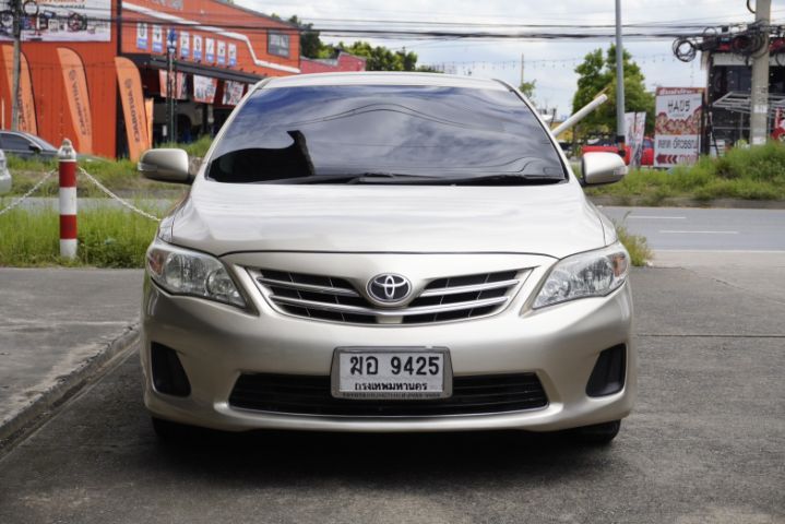 Toyota Altis 2012 1.6 E Sedan เบนซิน เกียร์อัตโนมัติ น้ำตาล รูปที่ 2