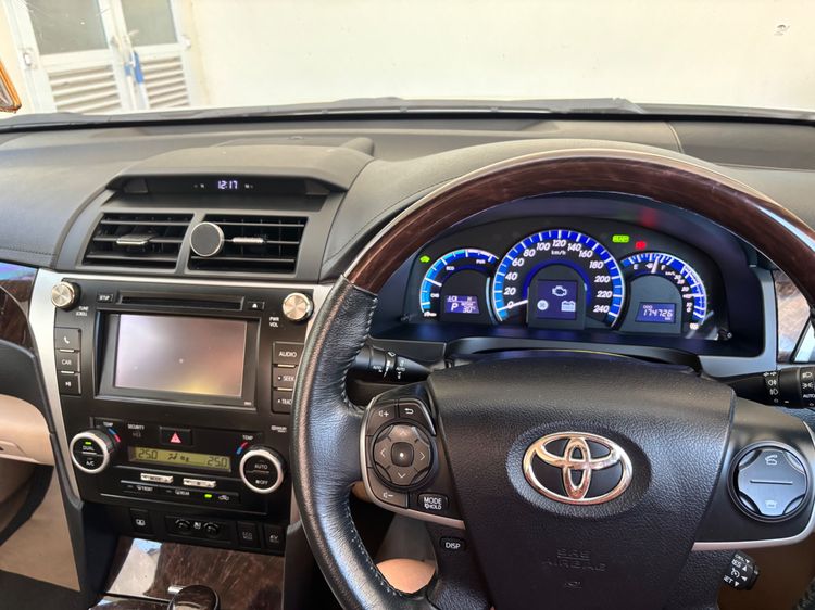 Toyota Camry 2012 2.5 Hybrid Sedan ไฮบริด ขาว รูปที่ 2