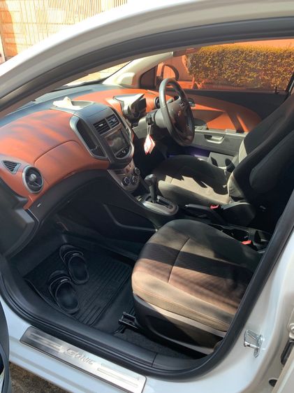 Chevrolet Sonic  2014 1.6 LTZ Sedan เบนซิน เกียร์อัตโนมัติ ขาว รูปที่ 4