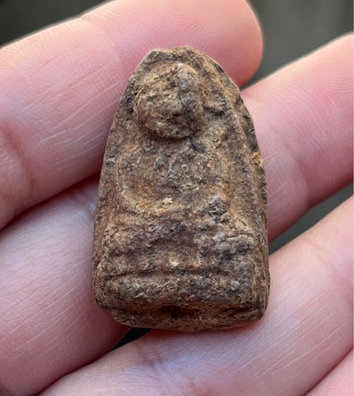 หลวงปู่ทวดเนื้อว่านเก่าๆ