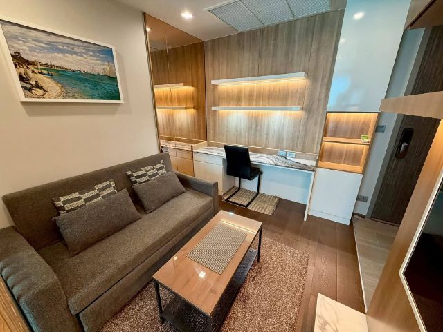 ตกแต่งครบ ใช่ ให้เช่าคอนโดหรู ใจกลางอนุสาวรีย์ชัยฯ
Ideo Q Victory รูปที่ 2