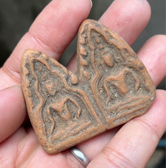 พระขุนแผนพลายคู่ รูปที่ 4