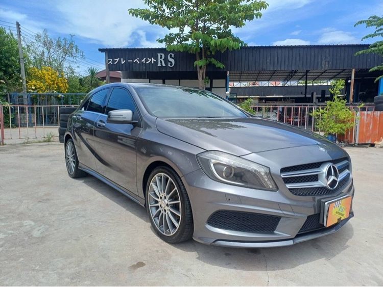 รถ Mercedes-Benz A-Class A180 สี เทา