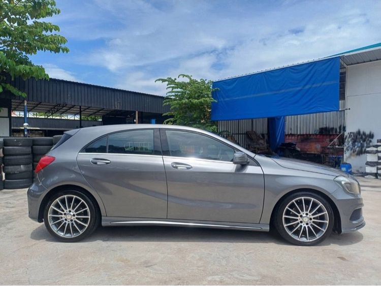 Mercedes-Benz A-Class 2016 A180 Utility-car เบนซิน ไม่ติดแก๊ส เกียร์อัตโนมัติ เทา รูปที่ 2