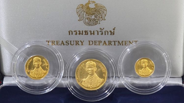 เหรียญทองคำ ครบชุด 3 ขนาด ที่ระลึกพระราชพิธีรัชมังคลาภิเษก รัชกาลที่ 9 ปี พ.ศ.2531 รูปที่ 2