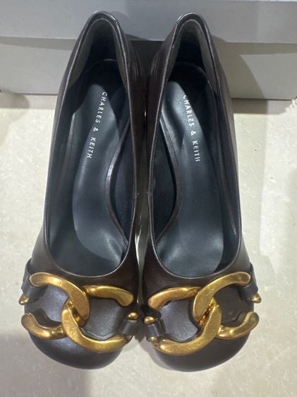 รองเท้าหนัง