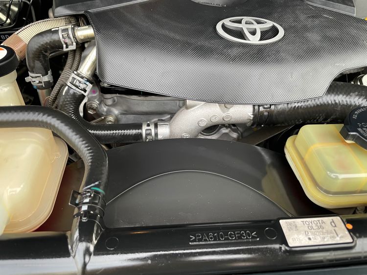 Toyota Fortuner 2021 2.4 Legender 4WD Utility-car ดีเซล ไม่ติดแก๊ส เกียร์อัตโนมัติ ดำ รูปที่ 4