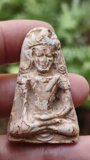 พระทวารวดีศรีเทพพิมพ์เทริดขนนกเนื้อขาวเดิมๆๆ 