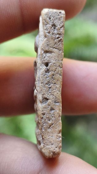 พระสมเด็จวัดระฆังพิมพ์ใหญ่เนื้อแกร่งแห้งเก่าเดิม รูปที่ 4