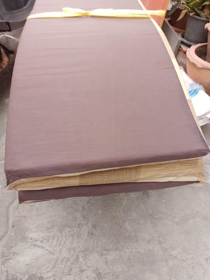 ที่รองนอนและท็อปเปอร์ ขายถูก ที่นอนปิคนิค พับสะดวก เคลื่อนย้ายง่าย ถอดซักได้ ยางข้างในถอดได้เป็นตอนๆ 