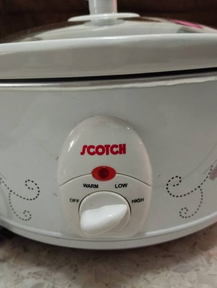 มือสอง หม้อตุ๋นไฟฟ้า (Slow Cooker) ยี่ห้อ Scotch ครับ เป็นอุปกรณ์ที่เหมาะมากสำหรับการทำอาหารประเภทตุ๋น ต้มจืด