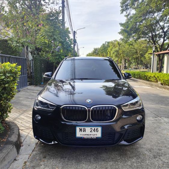 รถ BMW X1 2.0 sDrive20d M Sport สี ดำ