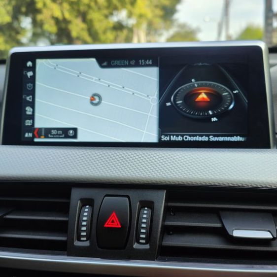 BMW X1 2019 2.0 sDrive20d M Sport Sedan ดีเซล เกียร์อัตโนมัติ ดำ รูปที่ 4