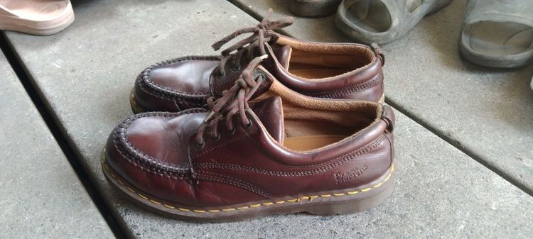 รองเท้า doctor martin