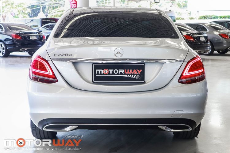 Mercedes-Benz C-Class 2022 C220 Sedan ดีเซล เกียร์อัตโนมัติ บรอนซ์เงิน รูปที่ 4