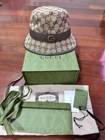 หมวกและหมวกแก๊ป หมวกGucci ของแท้อุปกรณ์ครบพร้อมใบเสร็จ