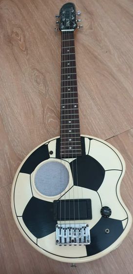 ARIA PRO II SCG-200 GOAL BALLON GUITAR