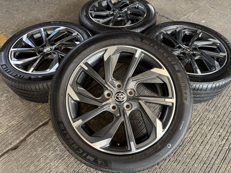 Toyota Corolla Cross GR Sport 18 นิ้ว Top 🛞