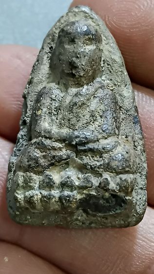 หลวงปู่ทวด เนื้อว่าน เก่าเก็บ ตามภาพ