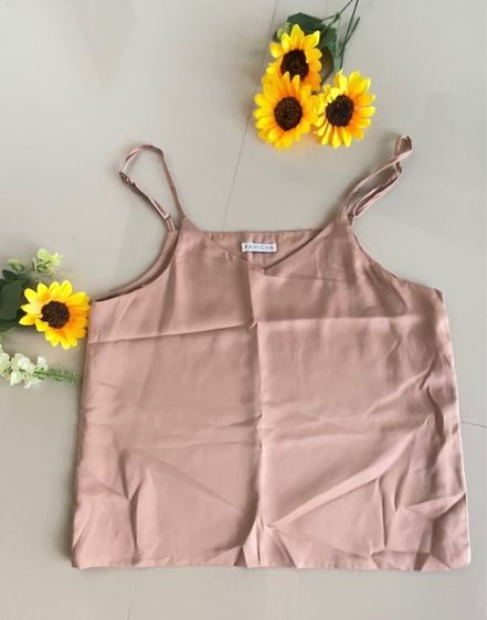 เสื้อสายเดี่ยว สีทอง มือสอง รูปที่ 2