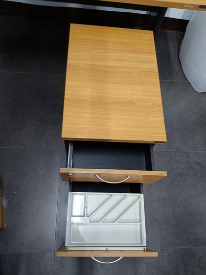 โต๊ะทำงาน หน้าไม้สีน้ำตาล ขาเหล็ก + ตู้ใส่เอกสาร ยี่ห้อ LOGICA  รูปที่ 4