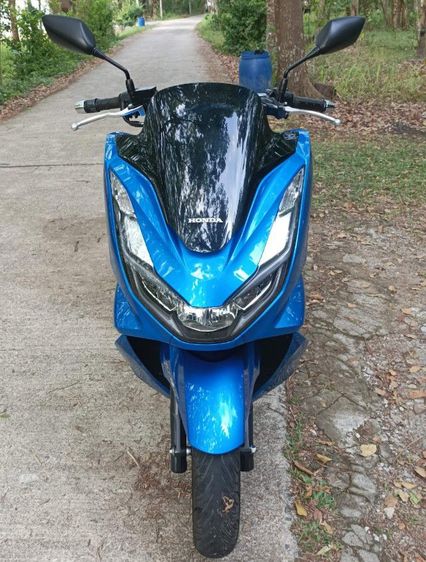 Honda PCX 160 ปี 2023 รถบ้านมือเดียว สภาพสวยเดิมๆ เครื่องดีแน่นๆ ชุดข้างเงียบ สีสวยระบบไฟทำงานปกติ กุญแจรีโมทไม้ไอติม 2 อัน ภาษีปี 69 มีสมุดคู่มือ เซอร์วิสศูนย์ มีเล่มเขียวชุดโอน ดูรถได้ครับ