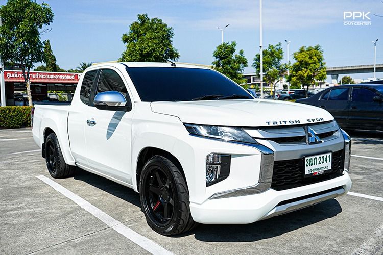 Mitsubishi Triton 2020 2.5 GLX Pickup ดีเซล ไม่ติดแก๊ส เกียร์ธรรมดา ขาว รูปที่ 3