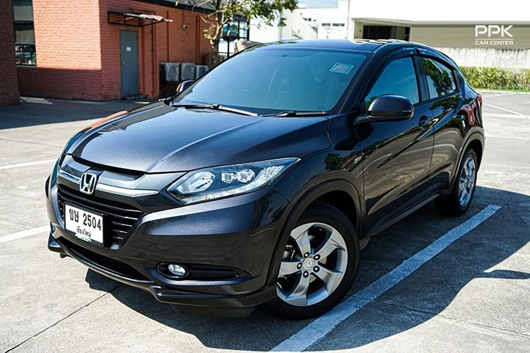 รถ Honda HR-V 1.8 E สี ดำ