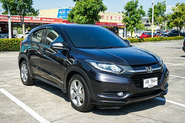 Honda HR-V 2015 1.8 E Utility-car เบนซิน ไม่ติดแก๊ส เกียร์อัตโนมัติ ดำ รูปที่ 3